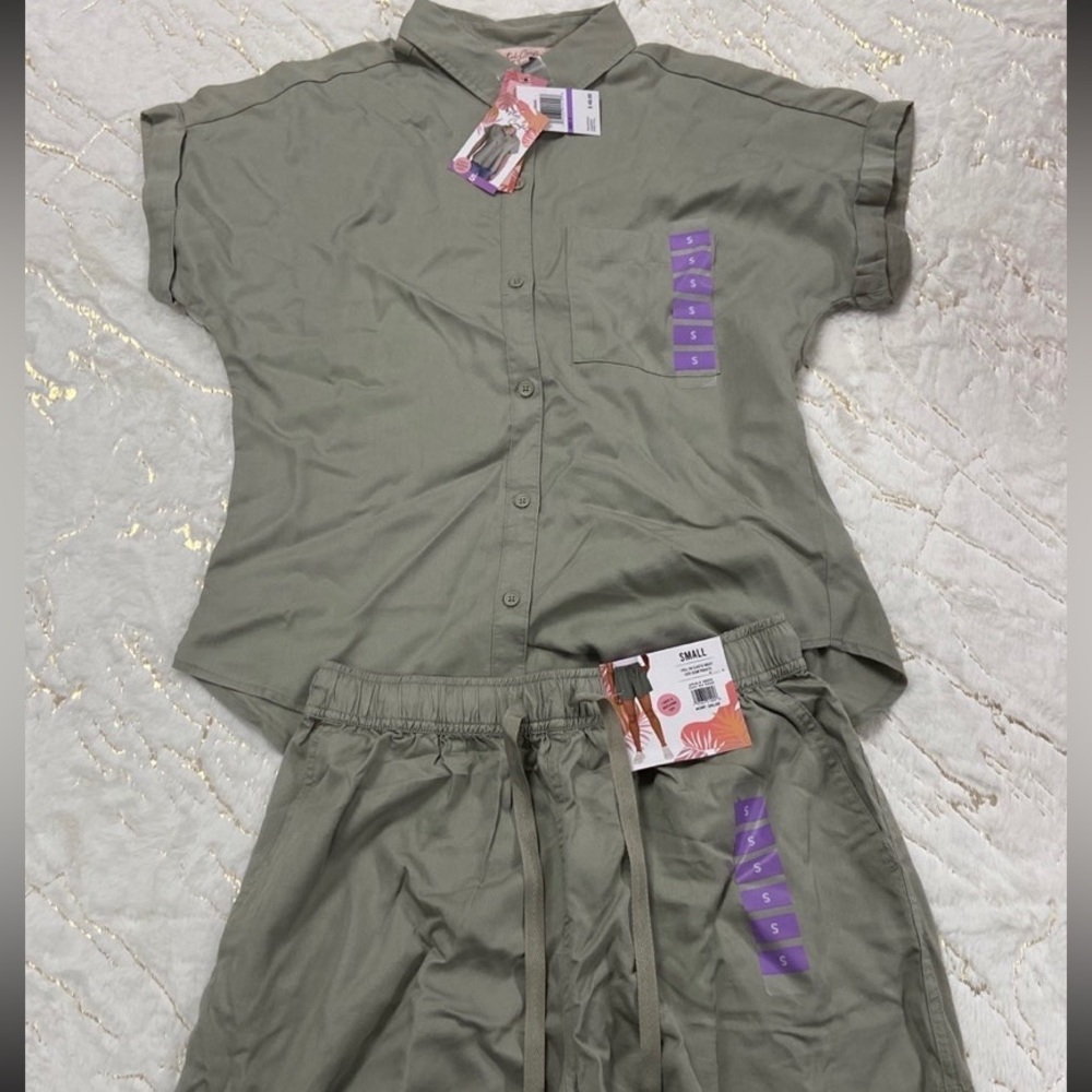Coastal Comfort Short Sleeve Button Down Lounge Set Small
